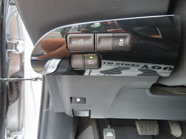 2018 Toyota Prius 2018 TOYOTA PRIUS TWO - 23053248 - 40