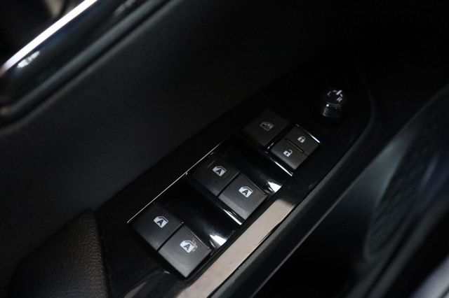 2018 Toyota Prius Four - 23067535 - 34