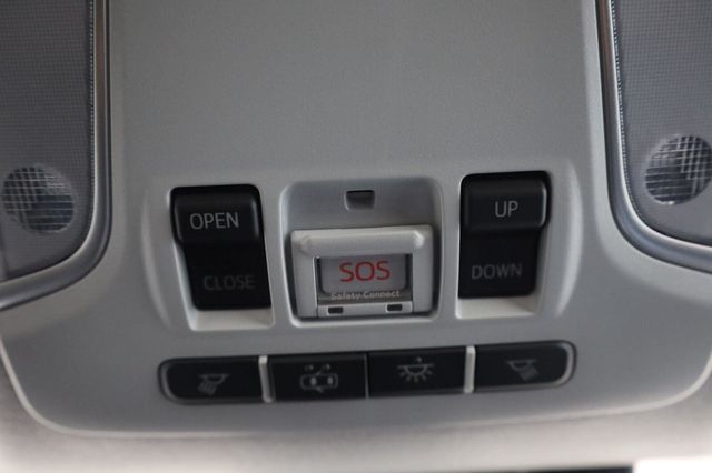 2018 Toyota Prius Four - 23067535 - 35