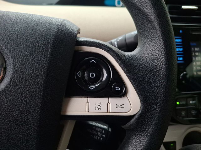 2018 Toyota Prius One - 22983401 - 21