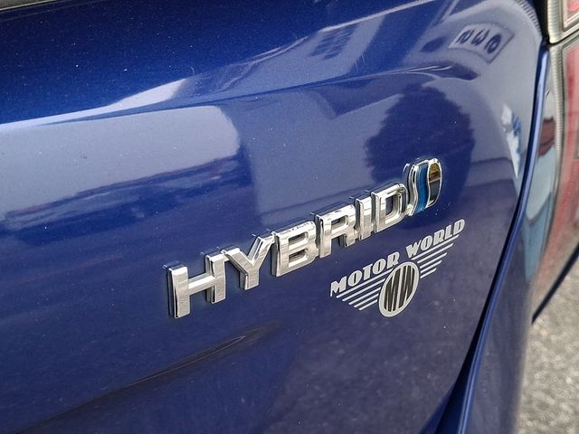 2018 Toyota Prius One - 22983401 - 29