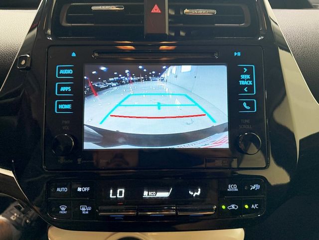 2018 Toyota Prius Three - 22932475 - 17