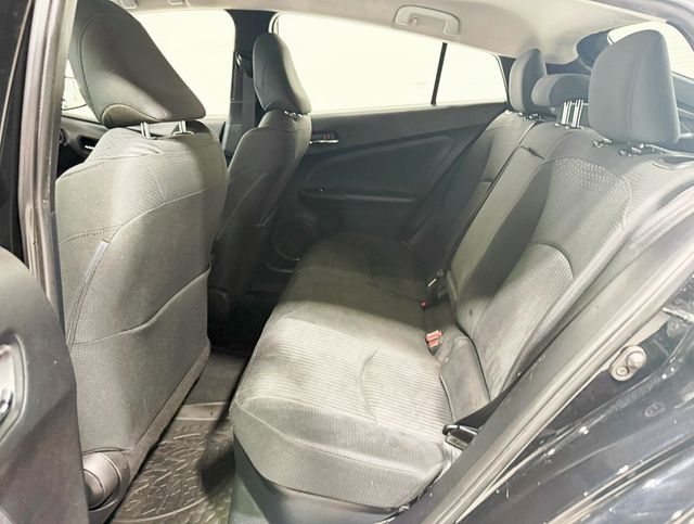 2018 Toyota Prius Three - 22932475 - 26