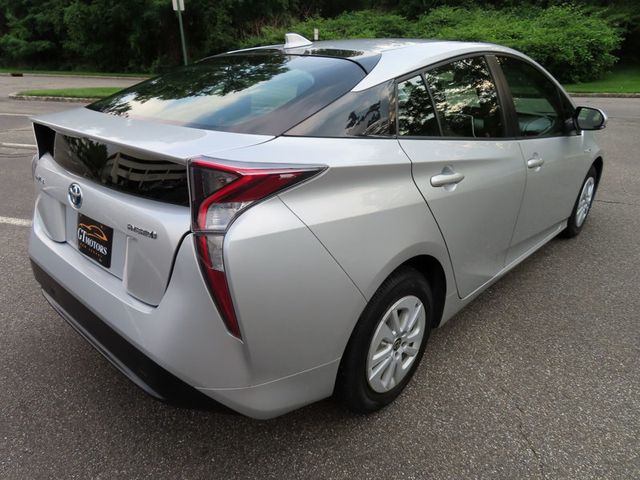 2018 Toyota Prius Two - 23053287 - 14