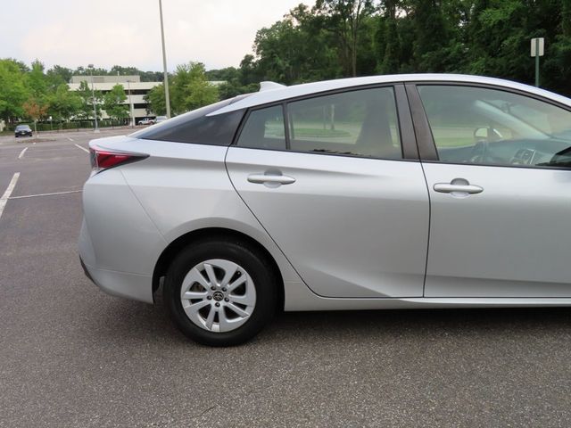 2018 Toyota Prius Two - 23053287 - 16