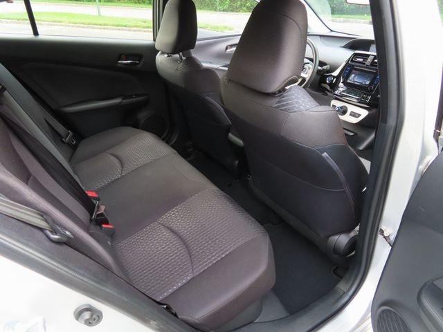 2018 Toyota Prius Two - 23053287 - 25