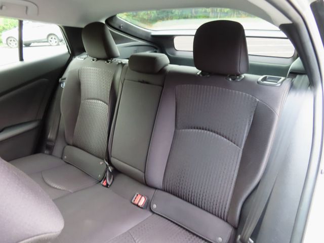 2018 Toyota Prius Two - 23053287 - 27