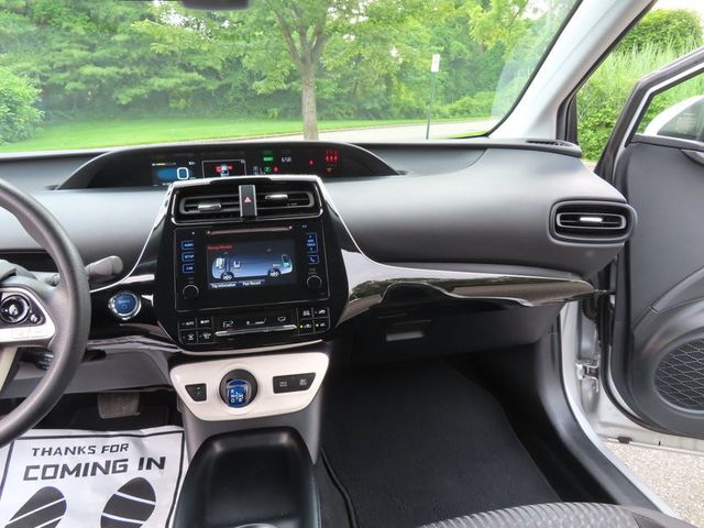 2018 Toyota Prius Two - 23053287 - 29