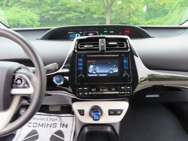 2018 Toyota Prius Two - 23053287 - 30