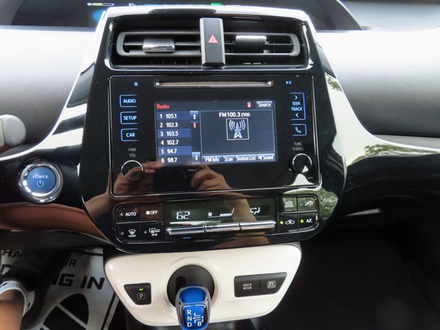 2018 Toyota Prius Two - 23053287 - 32