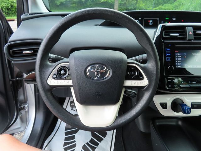 2018 Toyota Prius Two - 23053287 - 35