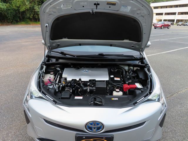 2018 Toyota Prius Two - 23053287 - 38