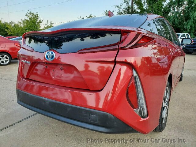 2018 Toyota Prius Prime photo 6