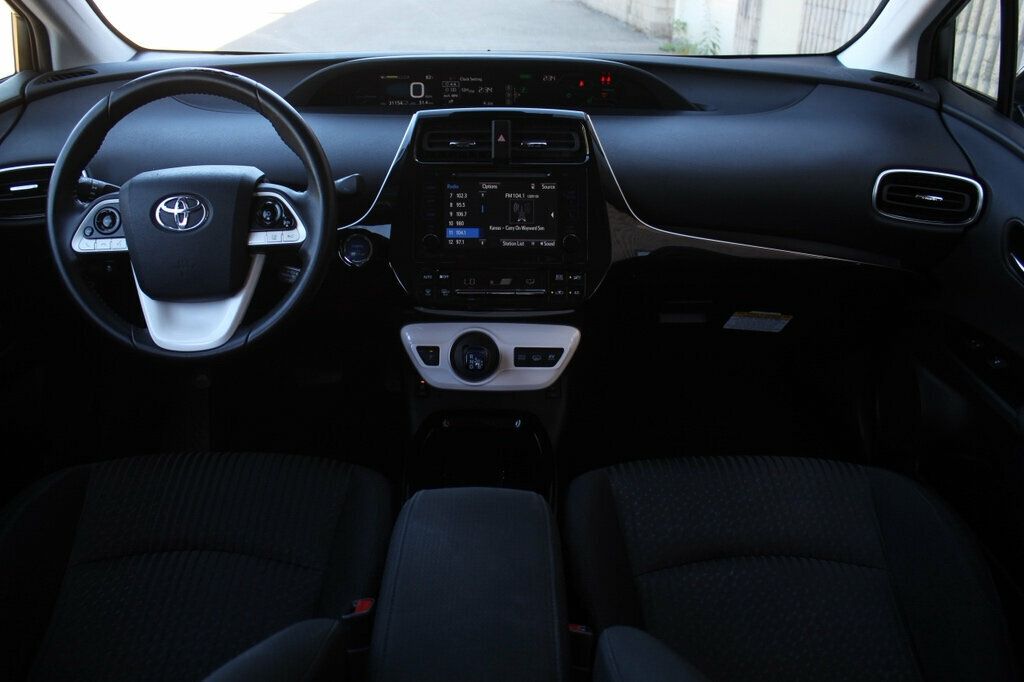 2018 Toyota Prius Prime One Plus Premium photo 11