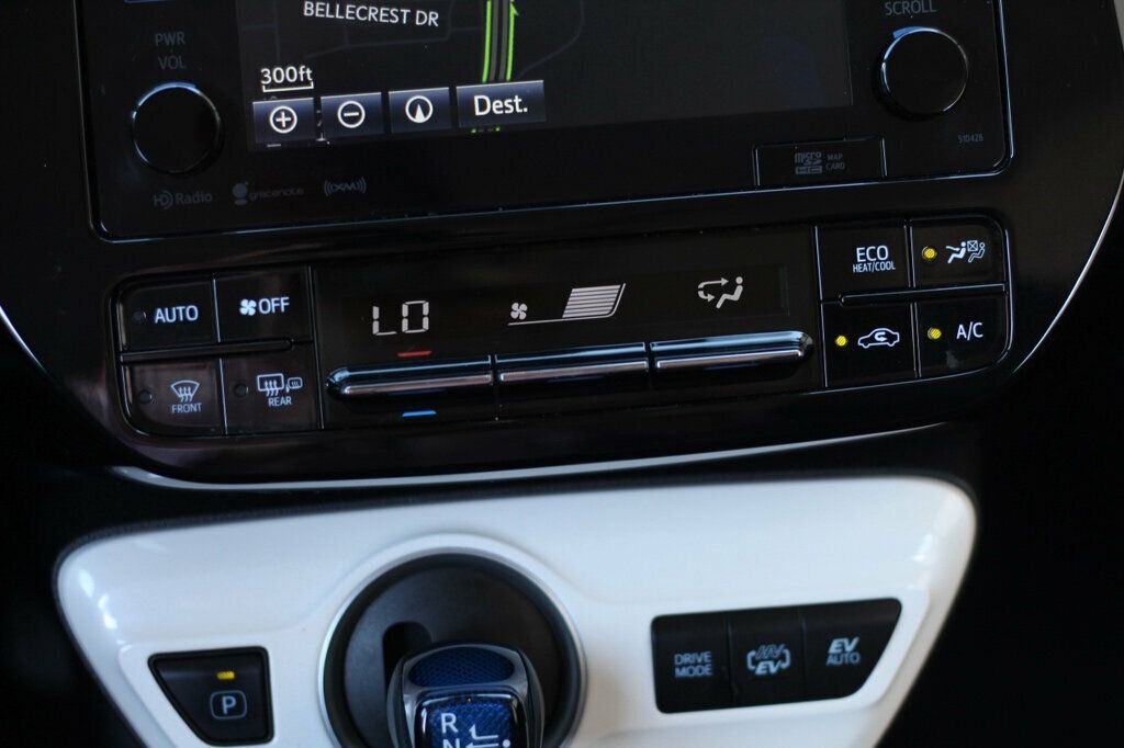 2018 Toyota Prius Prime One Plus Premium photo 15