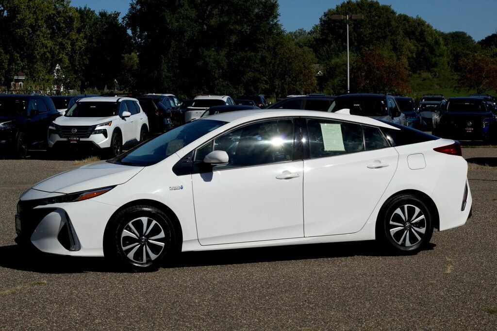 2018 Toyota Prius Prime One Plus Premium photo 16