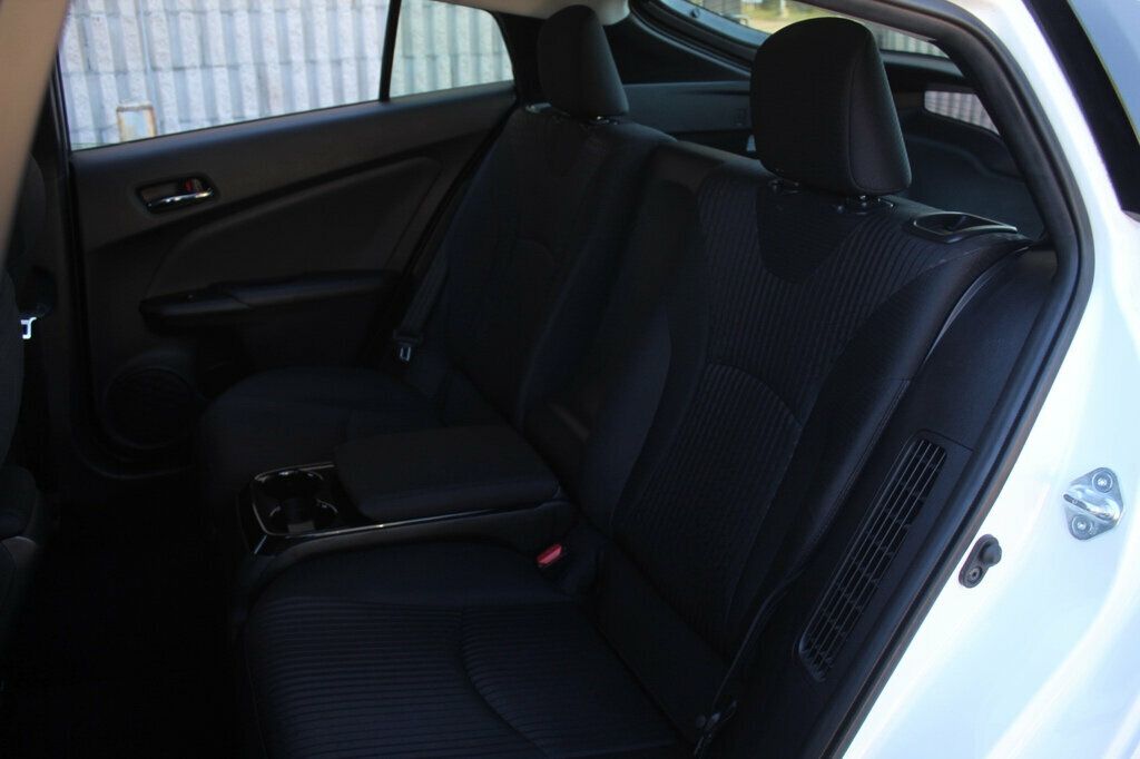 2018 Toyota Prius Prime One Plus Premium photo 26