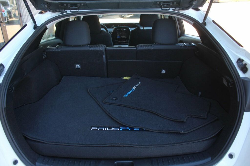 2018 Toyota Prius Prime One Plus Premium photo 31