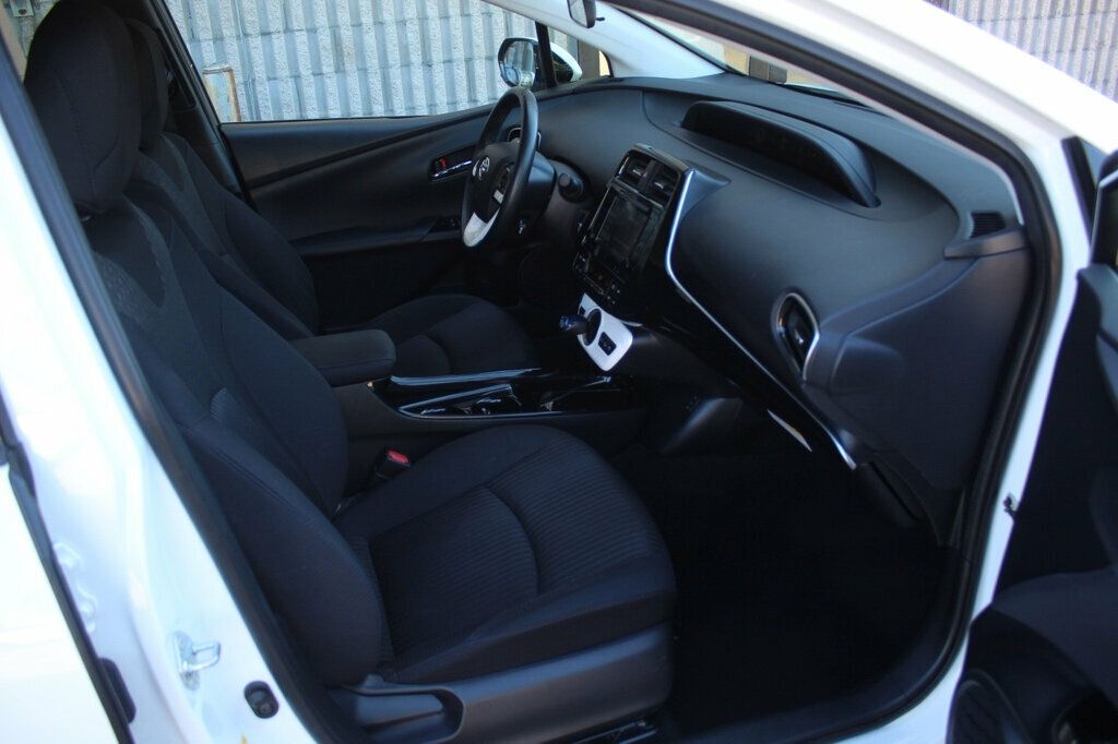 2018 Toyota Prius Prime One Plus Premium photo 7