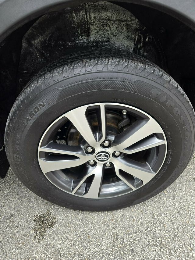 2018 Toyota RAV4  - 23036761 - 10