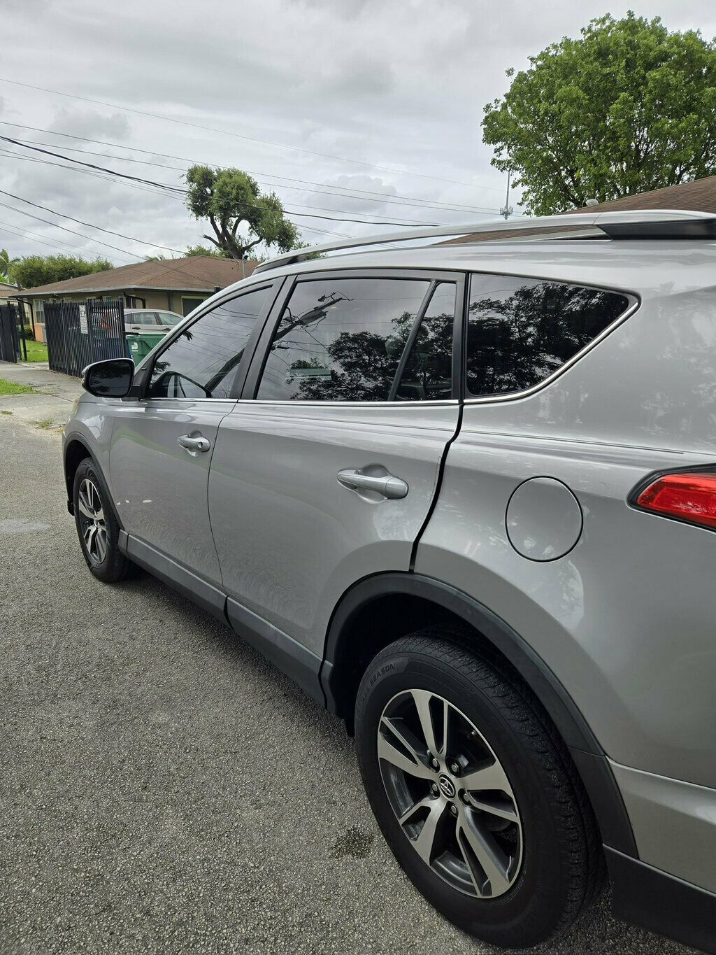 2018 Toyota RAV4  - 23036761 - 11