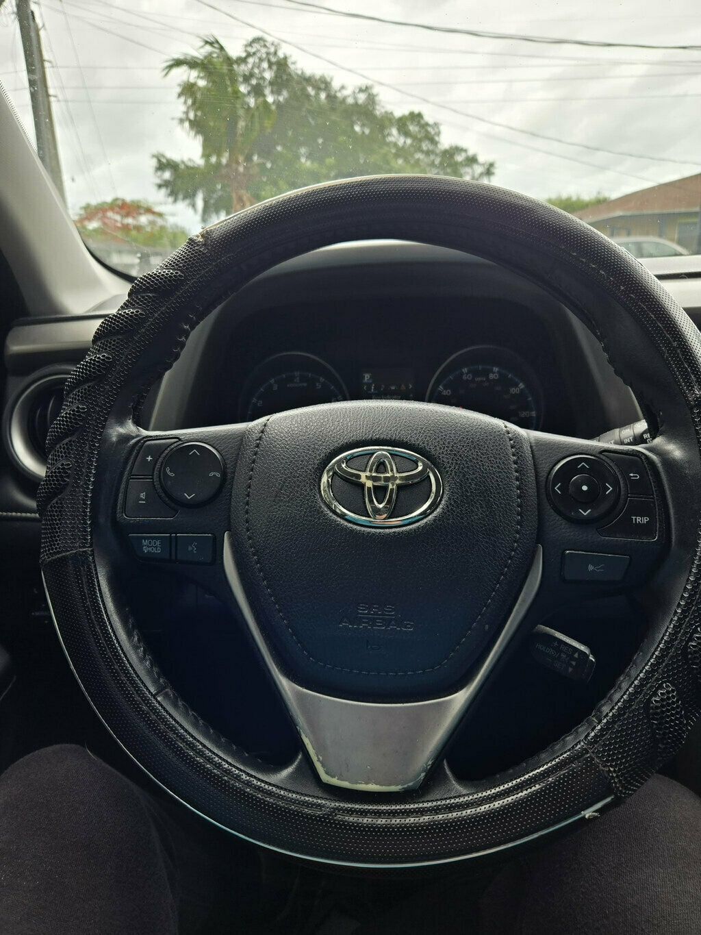 2018 Toyota RAV4  - 23036761 - 13