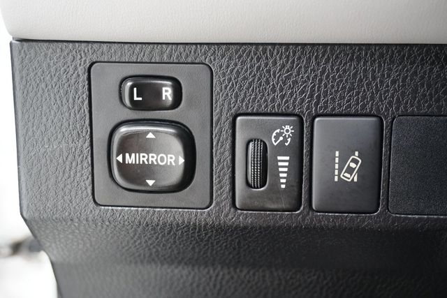 2018 Toyota RAV4  - 22921724 - 19