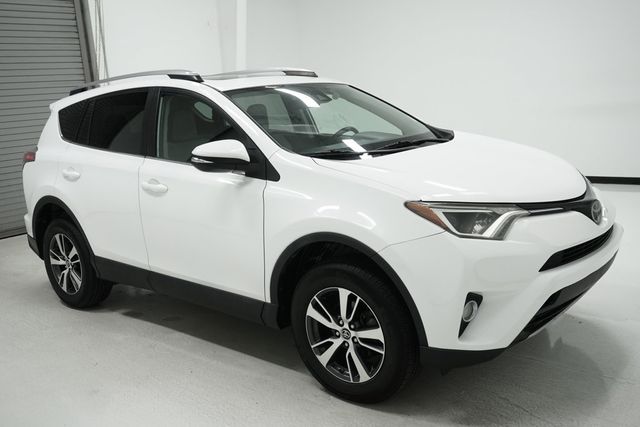2018 Toyota RAV4  - 22921724 - 2
