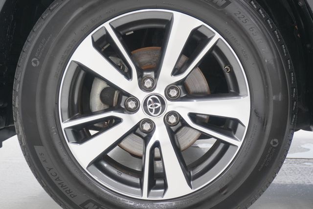 2018 Toyota RAV4  - 23034867 - 24