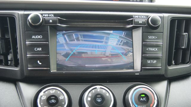 2018 Toyota RAV4 3 MONTH WARRANTY , JUST SERVICED , VERY CLEAN INSIDE AND OUT  - 22992496 - 13