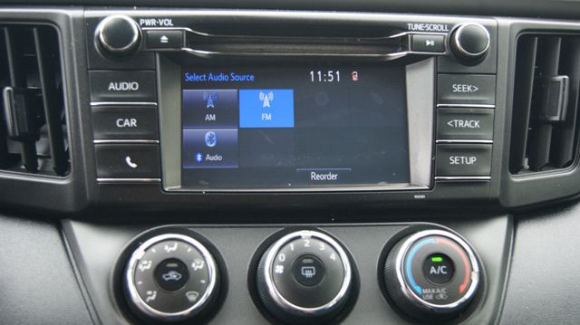 2018 Toyota RAV4 3 MONTH WARRANTY , JUST SERVICED , VERY CLEAN INSIDE AND OUT  - 22992496 - 16