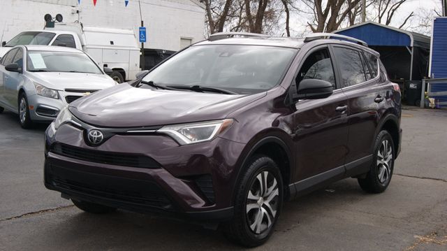 2018 Toyota RAV4 3 MONTH WARRANTY , JUST SERVICED , VERY CLEAN INSIDE AND OUT  - 22992496 - 1