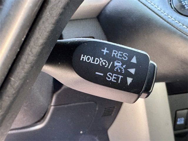 2018 Toyota RAV4 Adventure AWD - 22965691 - 31