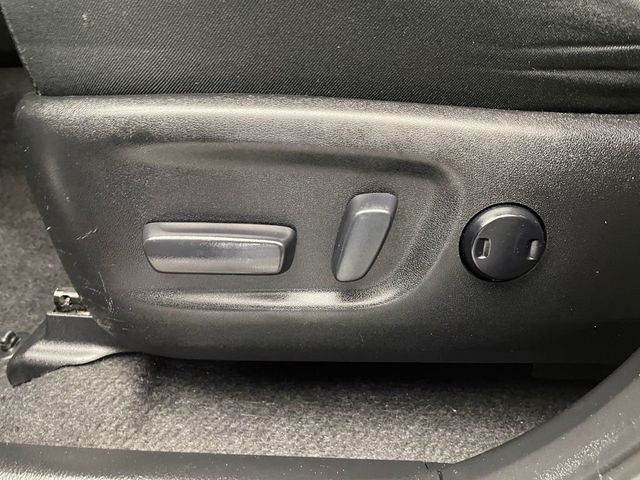 2018 Toyota RAV4 Adventure AWD - 22995949 - 13