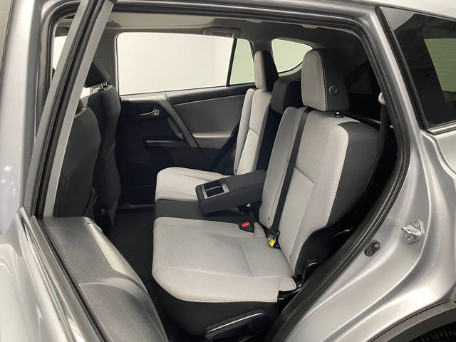 2018 Toyota RAV4 Adventure AWD - 22995949 - 31