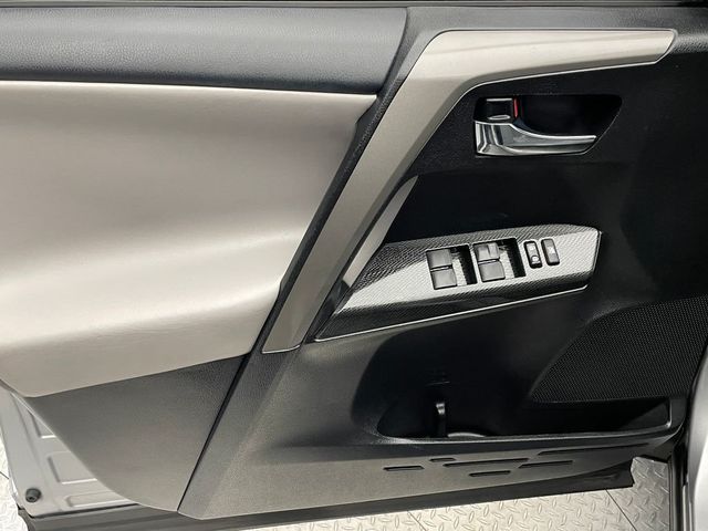 2018 Toyota RAV4 Adventure AWD - 22995949 - 8