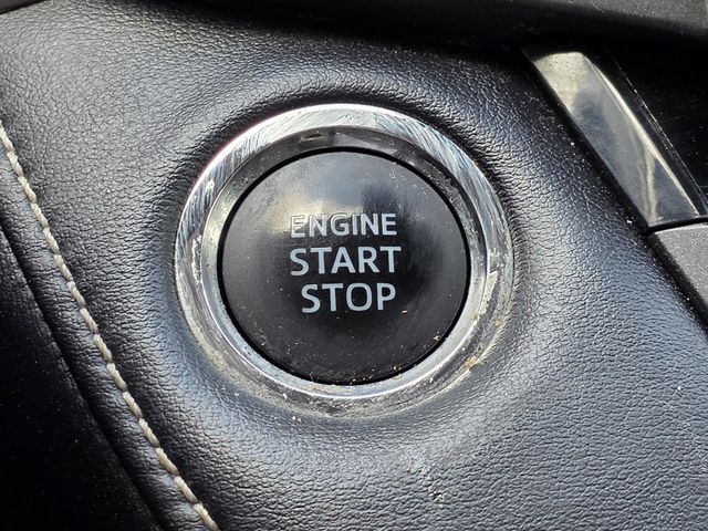 2018 Toyota RAV4 Adventure FWD - 22997362 - 15