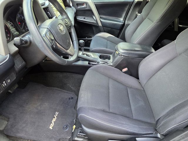 2018 Toyota RAV4 Adventure FWD - 22997362 - 5