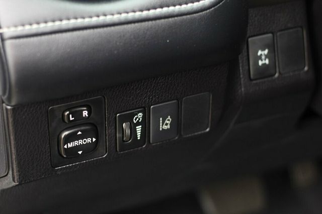 2018 Toyota RAV4 AWD ADVENTURE W/ ENTUNE W/ NAVIGATION, BLIND SPOT, MOONROOF, - 23009723 - 22