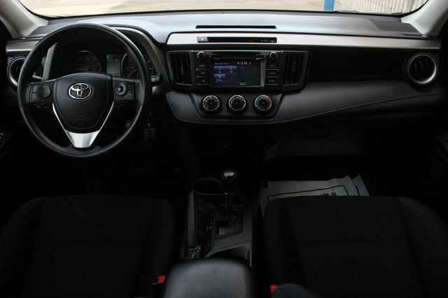 2018 Toyota RAV4 AWD LE  - 23000705 - 11