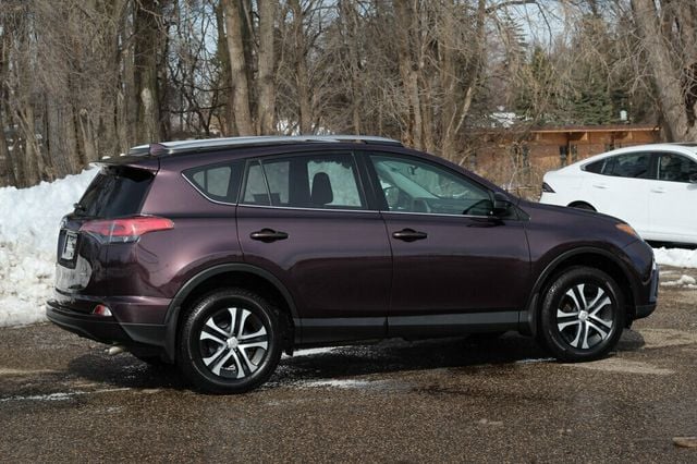 2018 Toyota RAV4 AWD LE  - 23000705 - 2