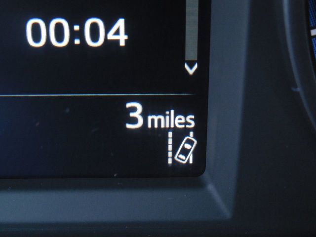 2018 Toyota RAV4 LE AWD - 17815109 - 26