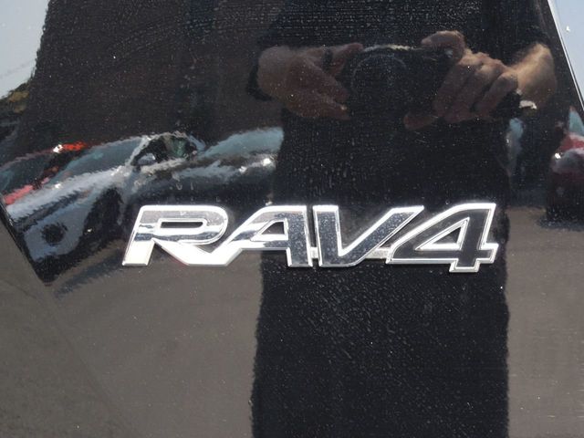 2018 Toyota RAV4 LE AWD - 17815109 - 6