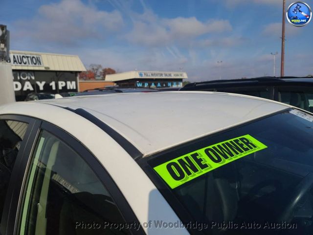 2018 Toyota RAV4 LE AWD - 22956726 - 15