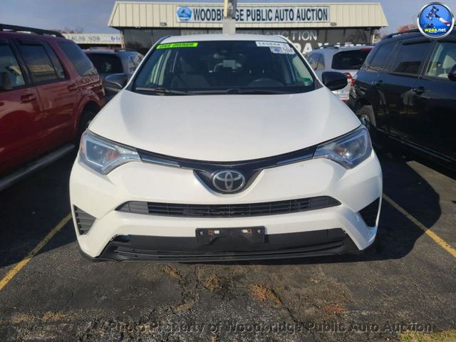 2018 Toyota RAV4 LE AWD - 22956726 - 1