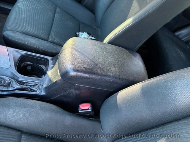 2018 Toyota RAV4 LE AWD - 22956726 - 25