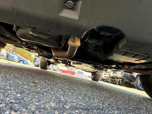 2018 Toyota RAV4 LE AWD - 22956726 - 32