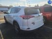 2018 Toyota RAV4 LE AWD - 22956726 - 4