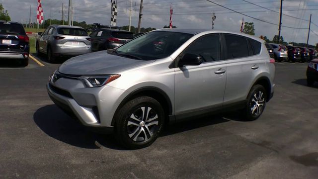 2018 Toyota RAV4 LE AWD - 23055010 - 3