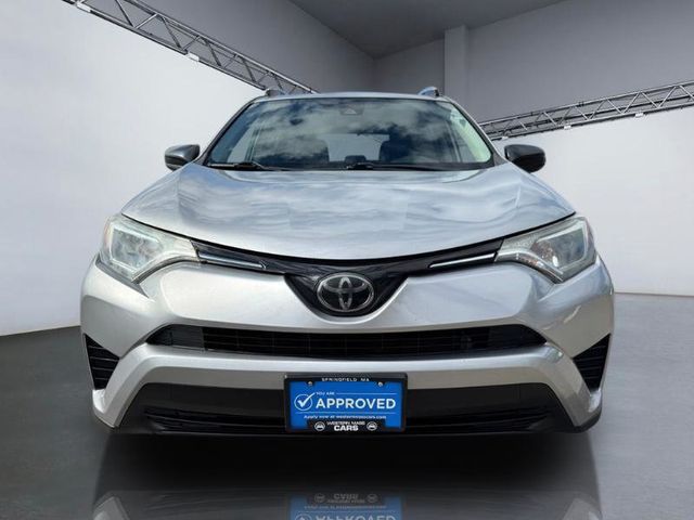 2018 Toyota RAV4 LE AWD - 23001159 - 9